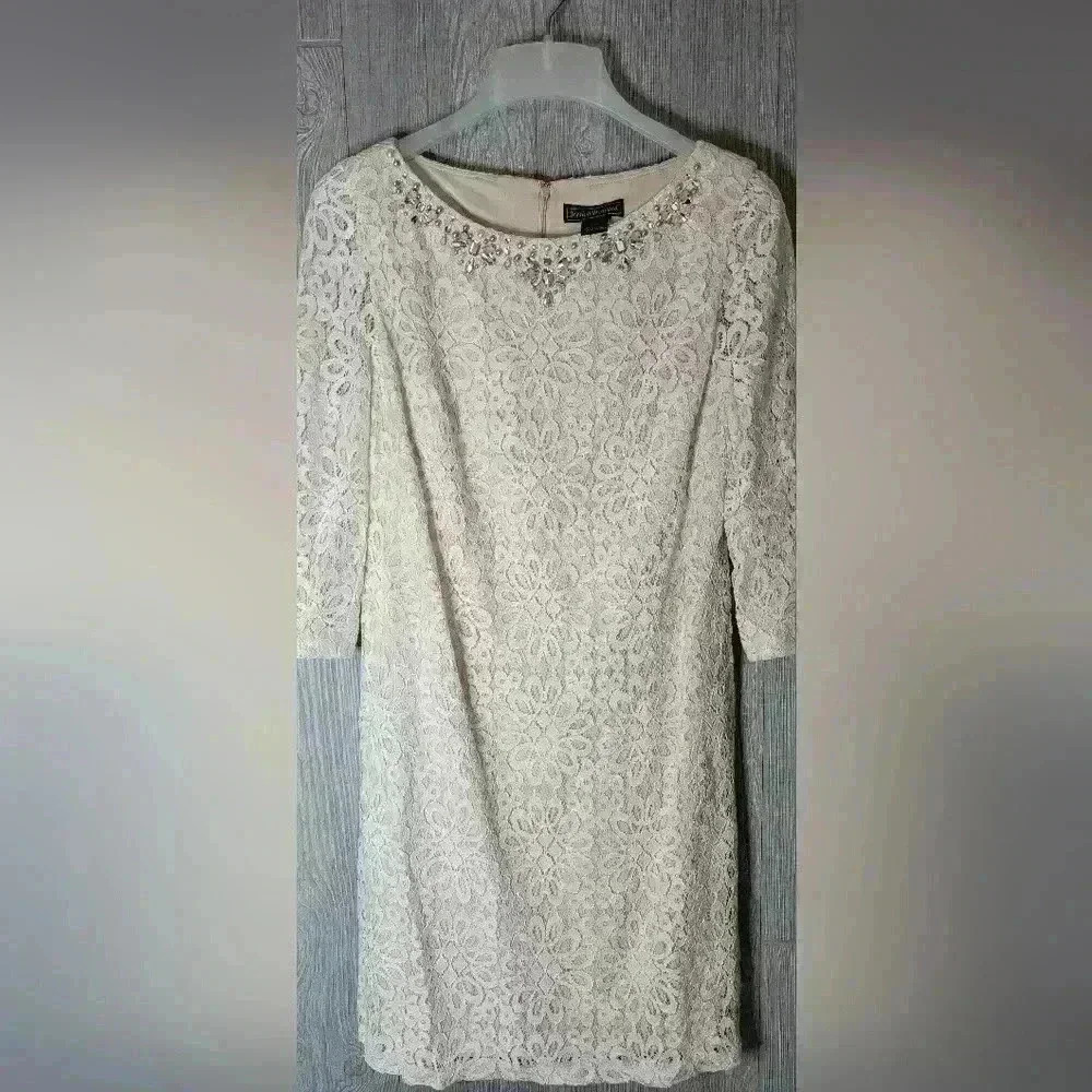 Jessica Howard lace and rhinestone midi‎ dress . Size 10.